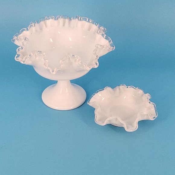 Fenton Silver Crest White Opalescent Glass Bonbon Candy Dish excellent condition - Picture 10 of 10